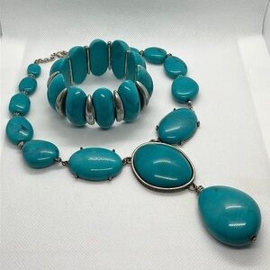 Chunky Turquoise Blue and Silver Tone Matching Necklace and Bracelet Set